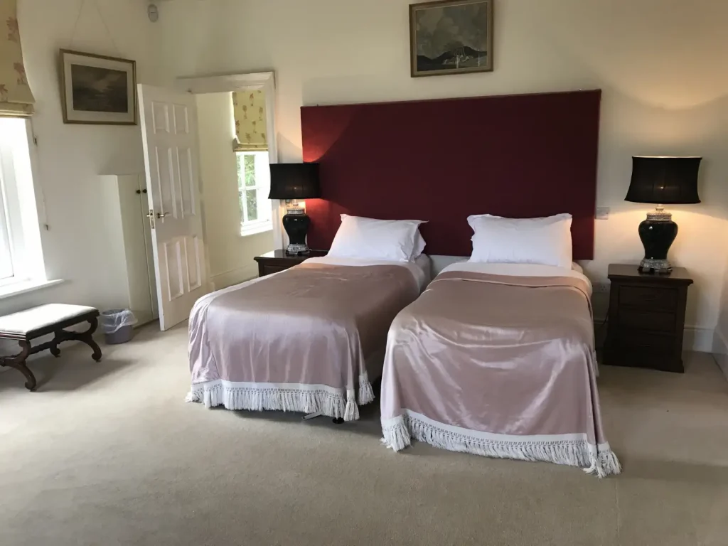 Emlagh House Twin Room